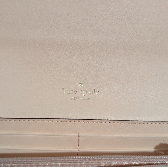 Kate spade wallet for women. - Picture 4 of 5